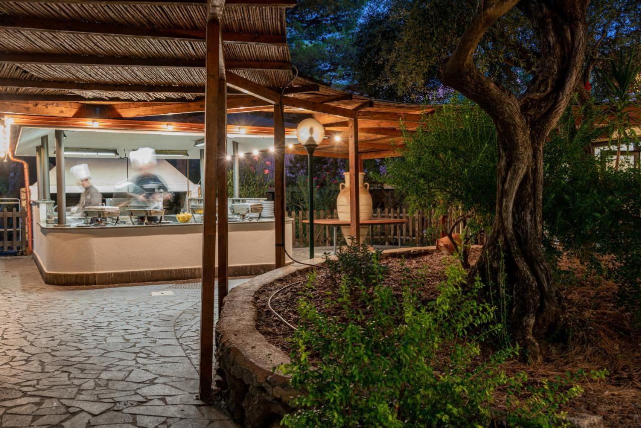Club Esse Palmasera Cala Gonone Exterior foto